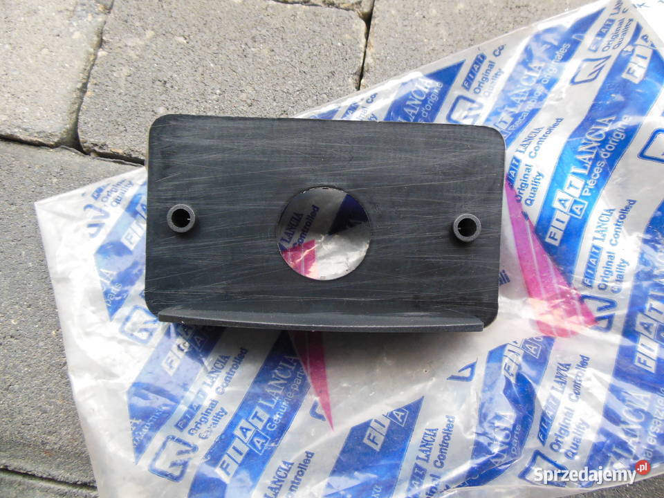 Podkładka lusterka prawego Fiat 126p FL 126 bis Kozy