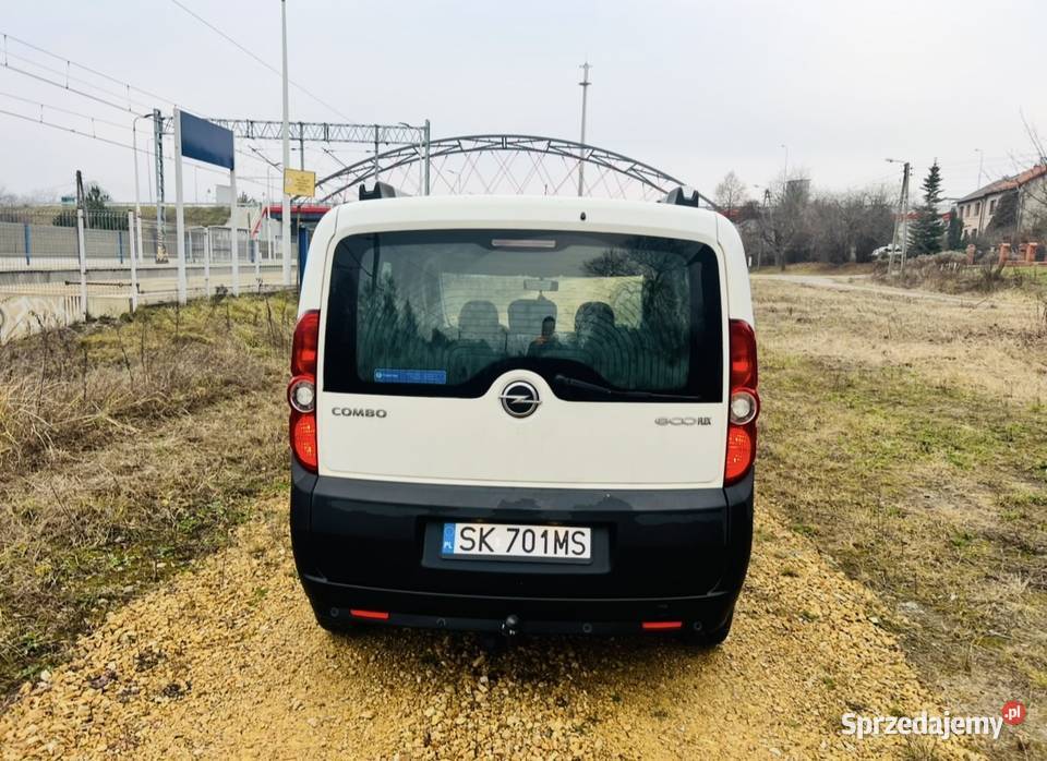 Opel Combo D 13 cdti ecoflex krajowy niski Rok produkcji 2015