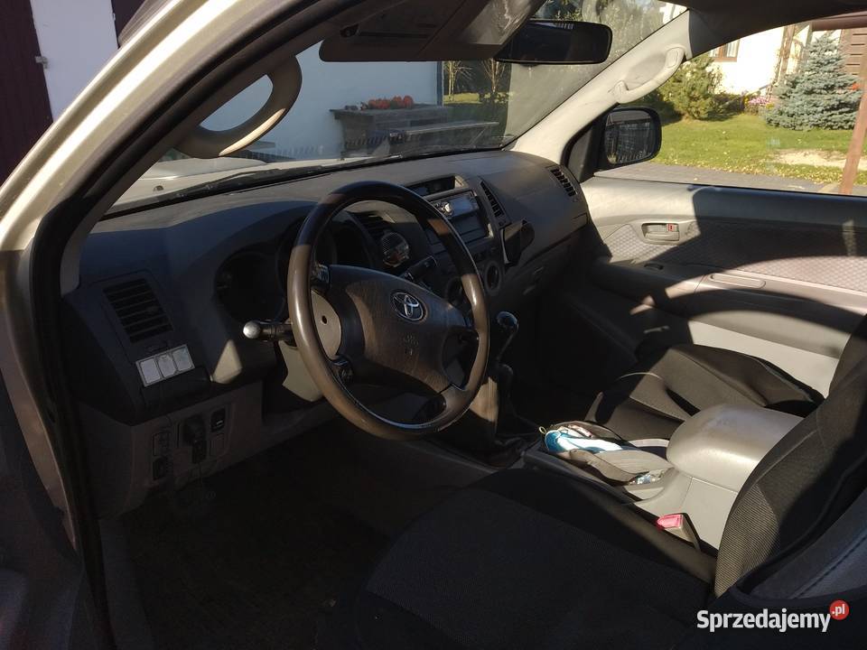 Sprzedam Toyota Hilux z 2007 r srebrny lubelskie Chełm sprzedam