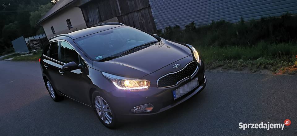 Kia ceed II jd kombi 2013 16 gdi 6dct Lesko