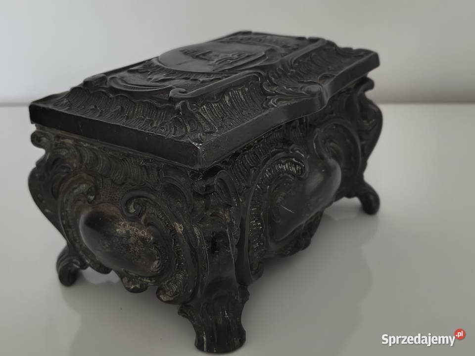 Szkatułka antyk sygnowana