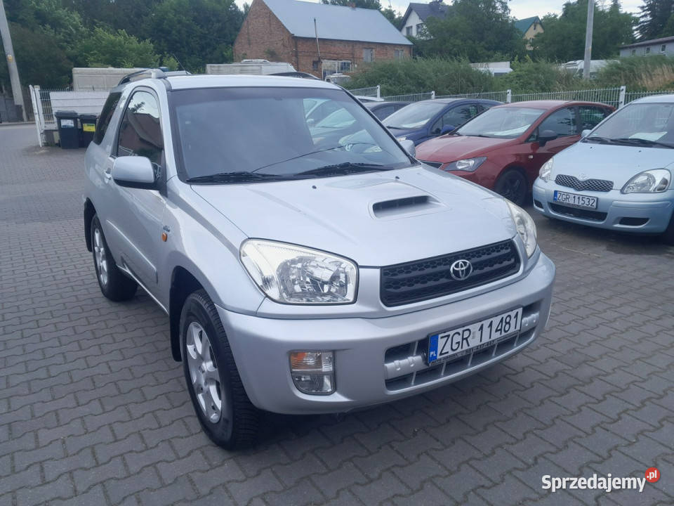 Toyota RAV4 20 D4D 4X4 klima alufelgi kamera sprzedam