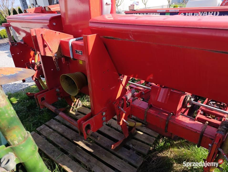 Siewnik Becker monosem do kukurydzy Maszyny rolnicze Rawica Stara sprzedam