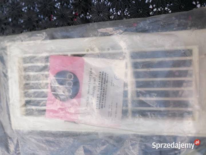 Kratka wentylacyjna z żaluzją stałą 30x14biała Łódź