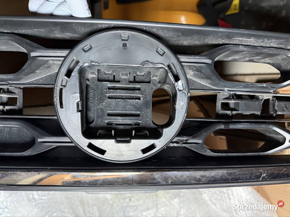 VOLKSWAGEN TROC LIFT 2GA GRILL ATRAPA ZDERZAKA Kielce