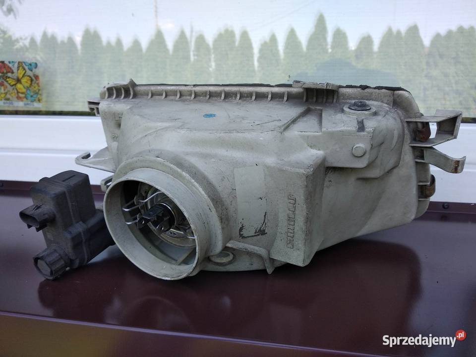 Opel Astra F przedlift lampa przednia lewa Lampy przednie Sieradz