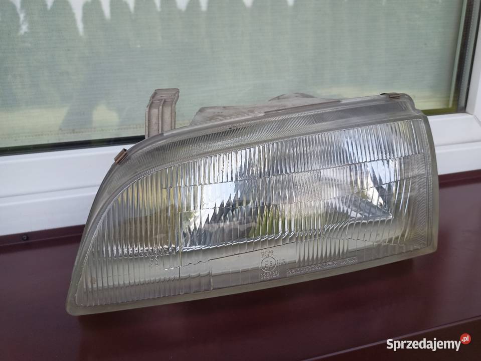 Suzuki Swift MK2 II lampa przednia lewa osobowe łódzkie Sieradz sprzedam