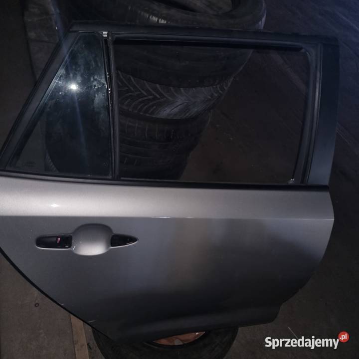 Drzwi prawe tyl Toyota corolla e21 kolor 1f7 Warszawa