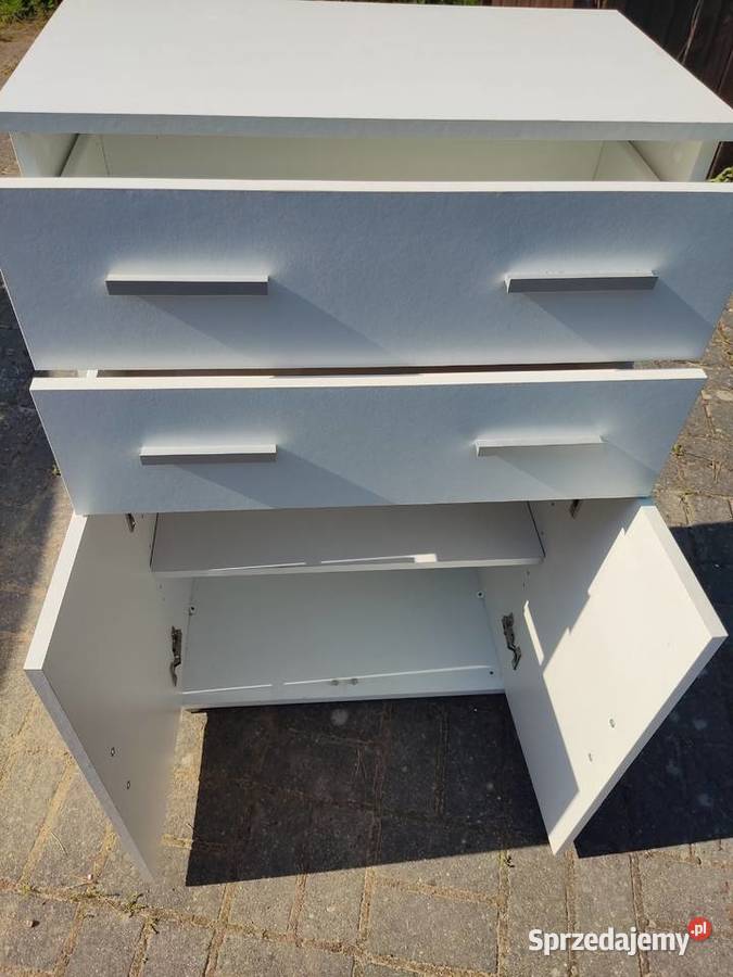 Umywalka z szafką i baterią WC ze spłuczką Liniewo