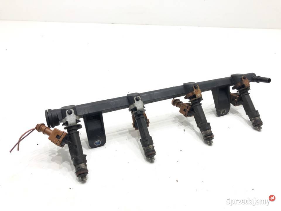 LISTWA WTRYSKOWA Z WTRYSKAMI DACIA DOKKER