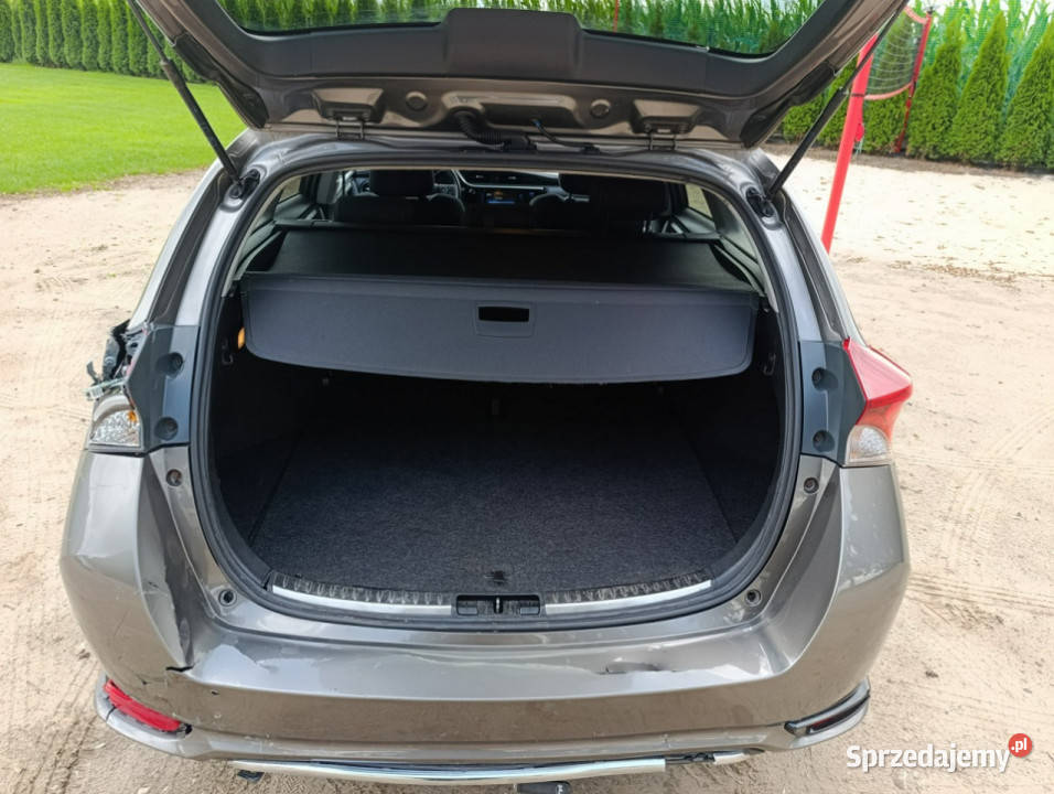 Toyota Auris 18 Hybrid 129 II 2012 Pleszew