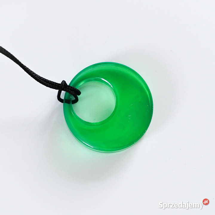 Okrągły zielony wisiorek z żywicy średnica 29 Warszawa