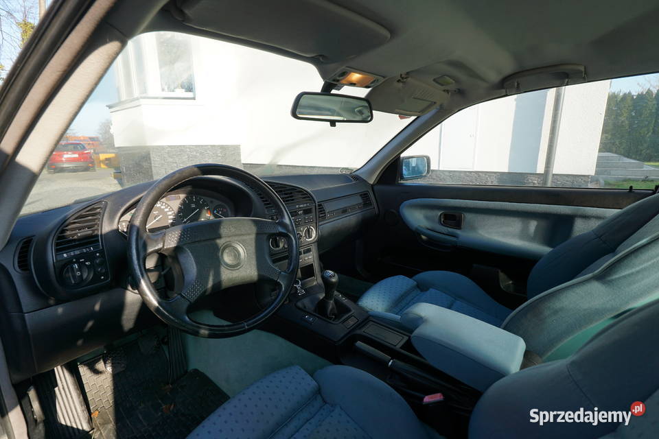 BMW E36 320i coupe 20 R6 150 1991 zabytkowe Bielsko-Biała