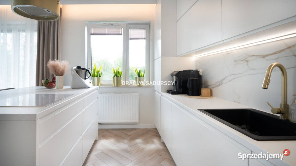 sprzedaży mieszkania 7096m2 Kraków Walerego