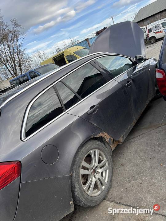 Opel Insygnia 20D 2009r maska zderzak na części sprzedam