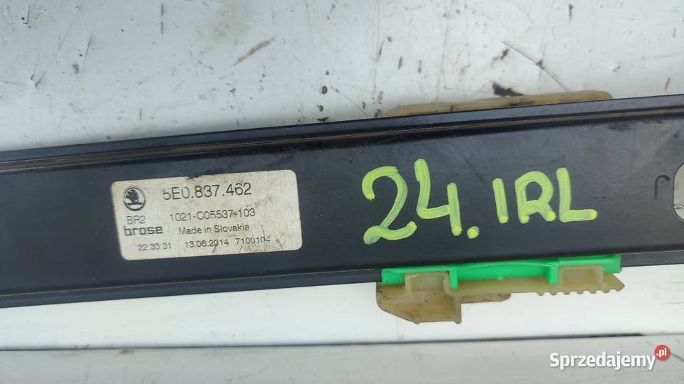 24SKODA OCTAVIA III PODNOŚNIK SZYBY PRAWY PRZÓD świętokrzyskie