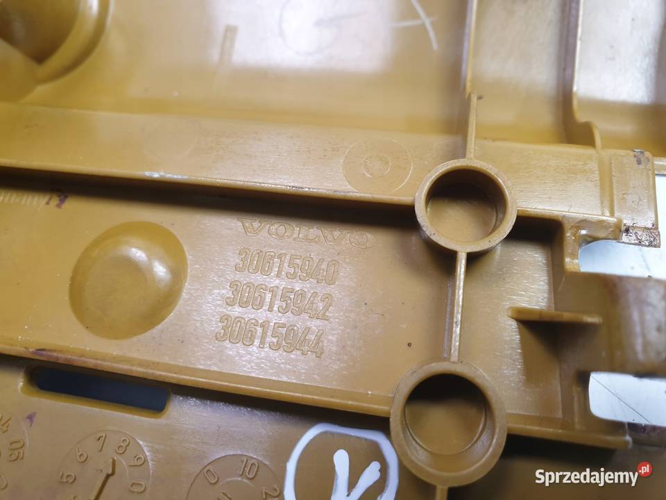 Volvo S40 V40 RAMKA ZMIANY BIEGÓW DEKOR Ramka Rudka