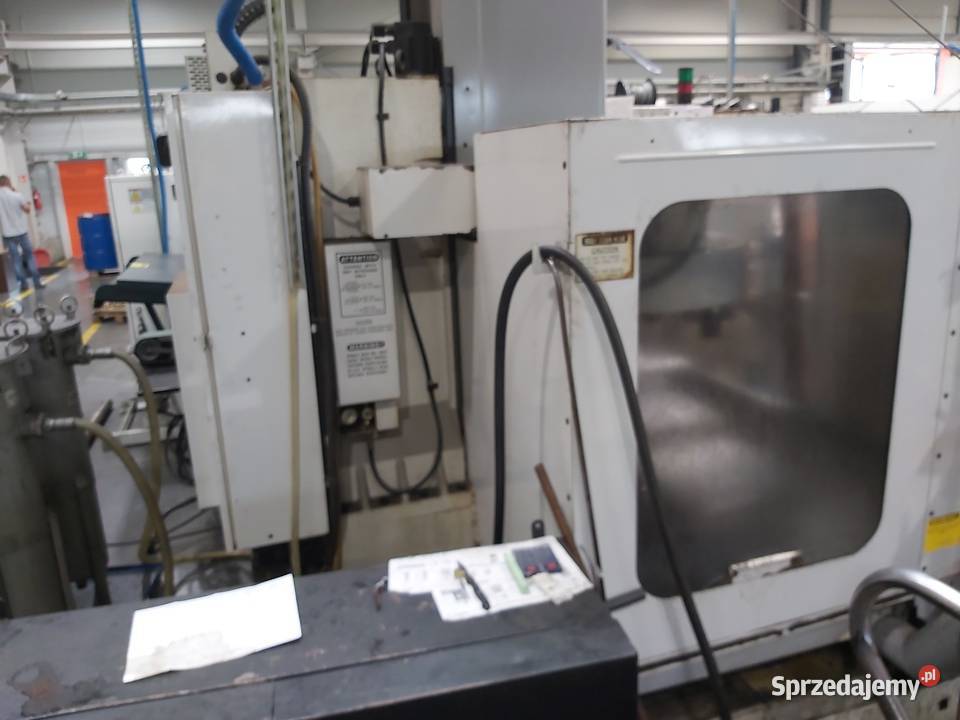 Syndyk sprzeda Pionowe Centrum obróbcze HAAS Wejherowo