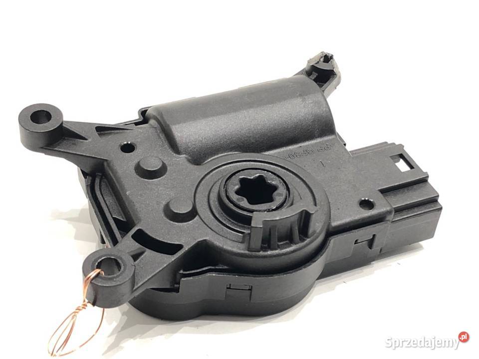 SILNIK NAGRZEWNICY SKODA 2Q0907511G OCTAVIA III