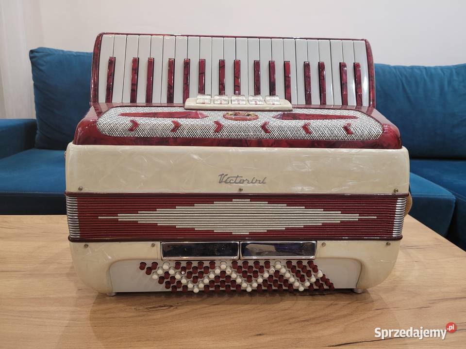 Akordeon Włoski Victorini 96 basów 3 chóry Rzeszów
