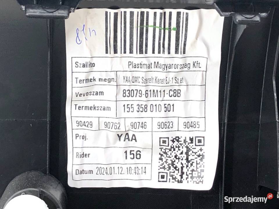 BOCZEK DRZWI PRAWY PRZÓD SUZUKI SCROSS Crossover sprzedam