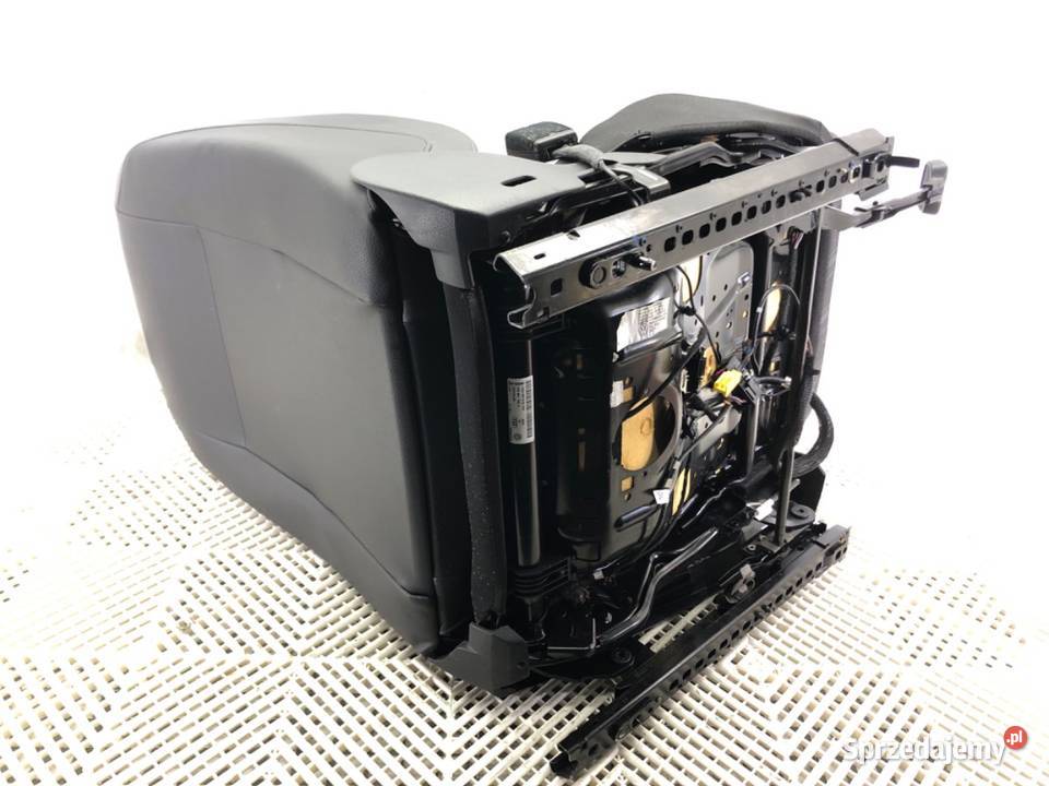 FOTEL LEWY PRZÓD VW SCIROCCO III Hatchback 0817 podkarpackie