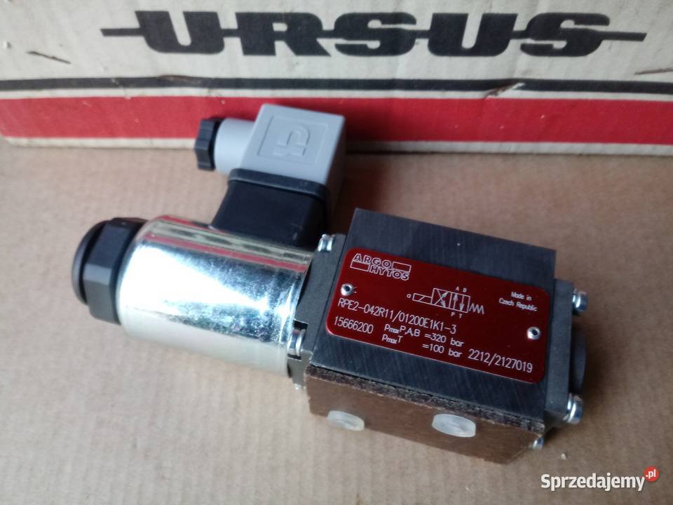 Ursus 902 90410121014 M85 OSŁONA SILNIK TURBO Warszawa