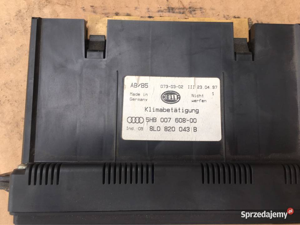 Panel klimatyzacji Audi A4 B5 8L0820043B osobowe Chojnice sprzedam