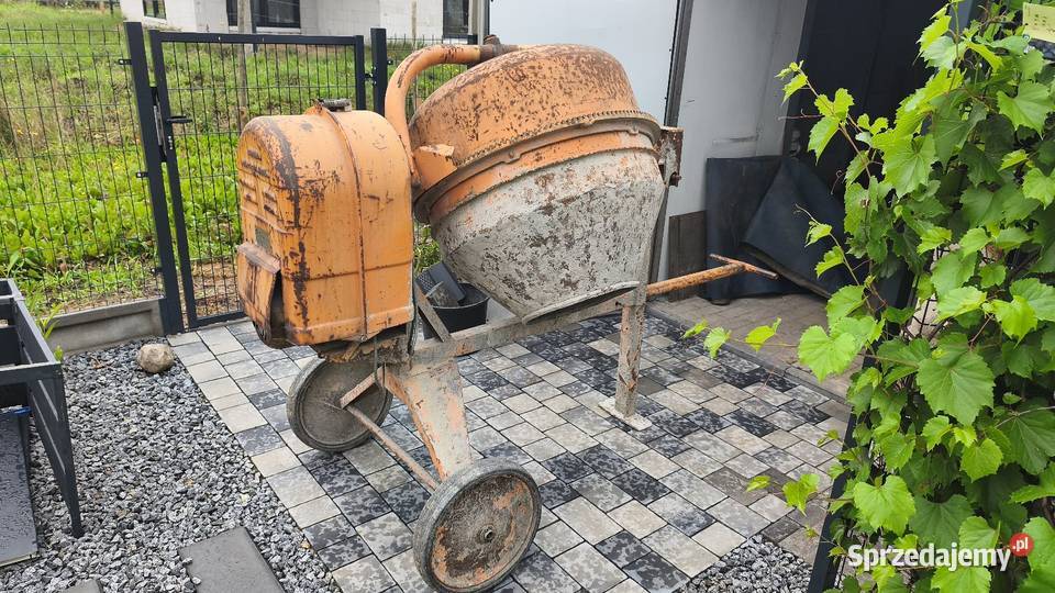 BETONIARKA SPOMASZ BWE150 NA KOLEBKĘ Brześć Kujawski
