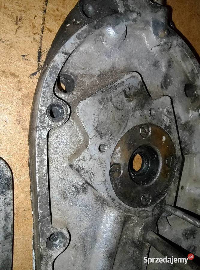 Pokrywa rozrządu silnika M72 Leszno