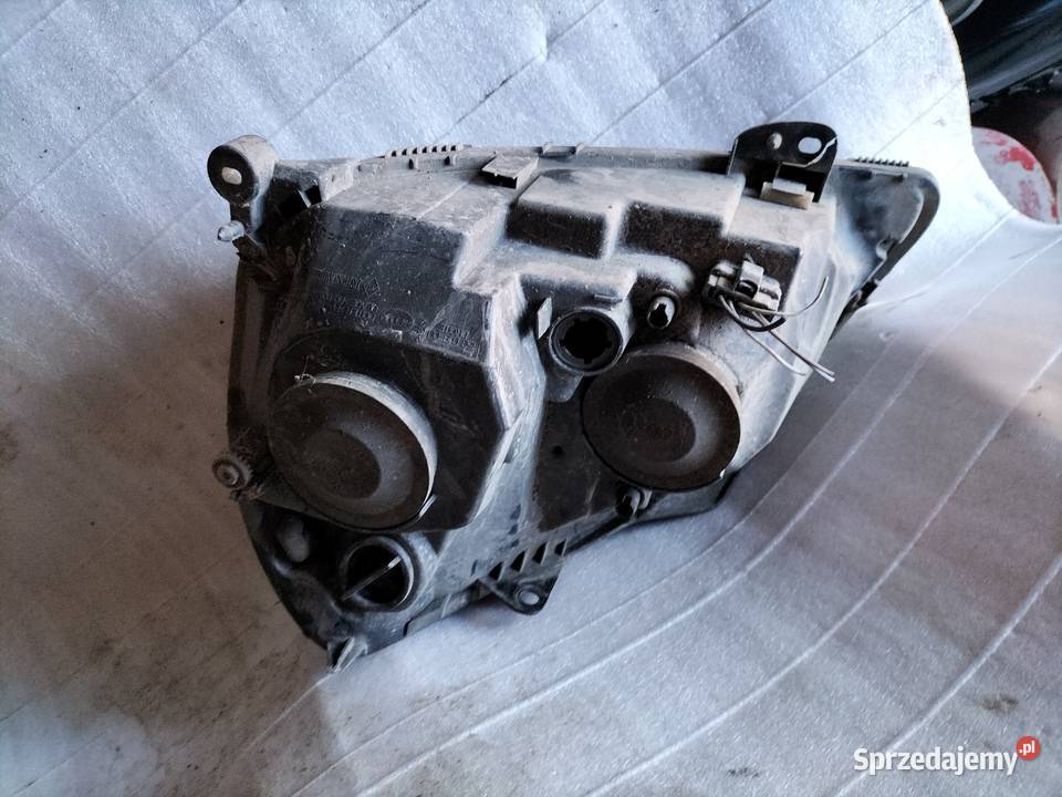 LAMPA PRAWA PRZÓD PRZEDNIA RENAULT CLIO II osobowe Kamień-Kolonia sprzedam