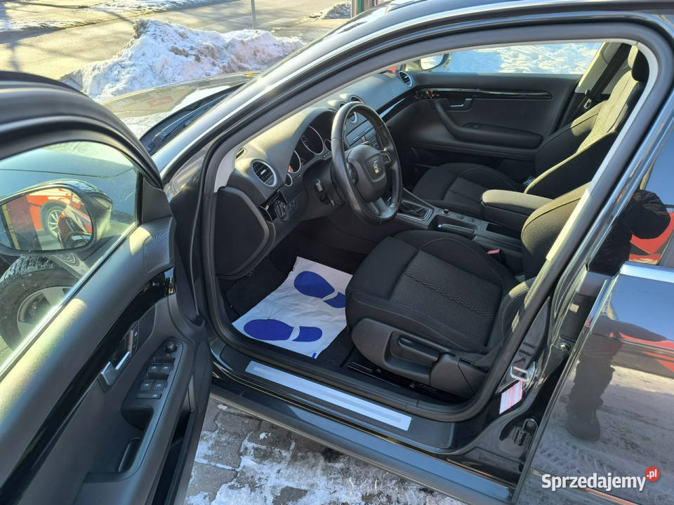 Seat Exeo 20 TDi 143 Klimatronic Navi Szyberdach Łuków