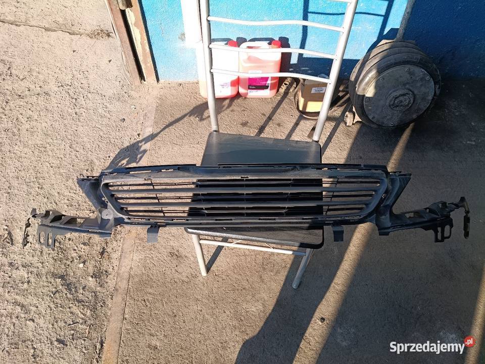 Atrapa chłodnicy Peugeot 308 20132017 Części samochodowe