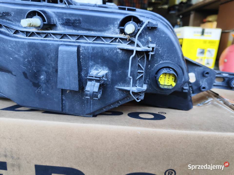 Lampy przód Fiat Ducato używane