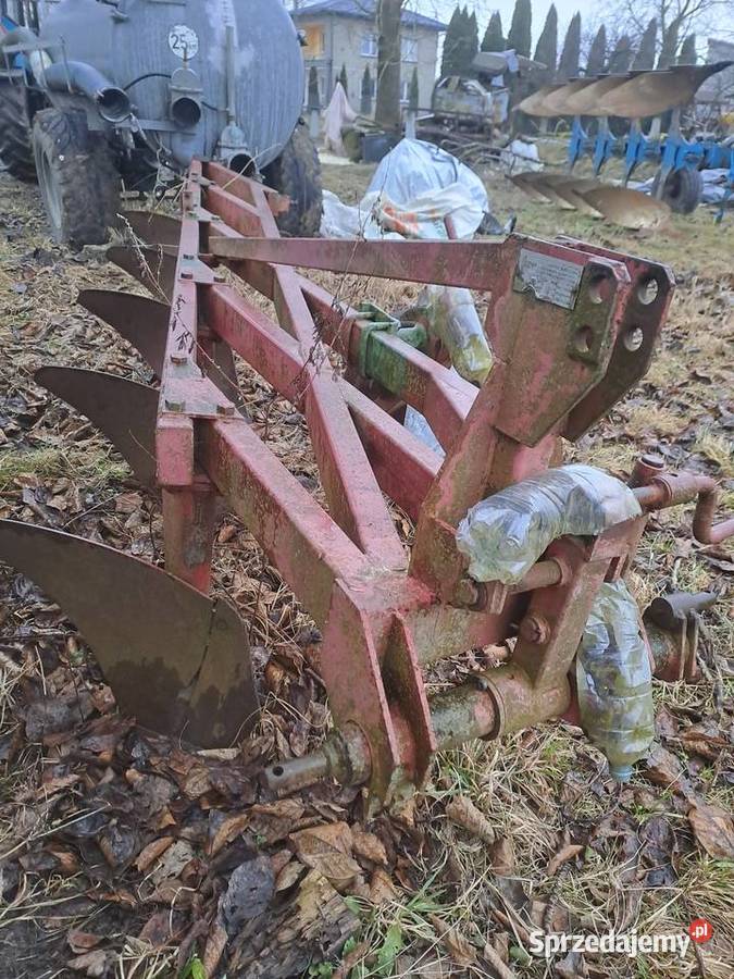 Pługi 5skibowe Lechia Puchaczów nieuszkodzony lubelskie Chłaniówek