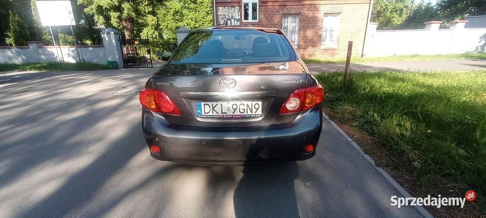 Śliczna toyota corolla zamiana centralny zamek opolskie Paczków