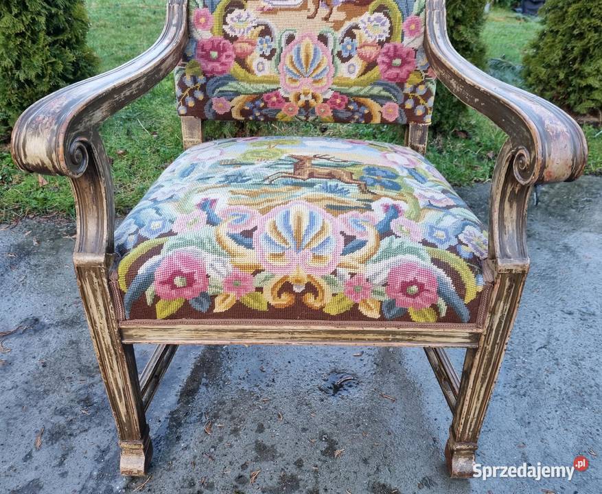 Fotel neorenesansowy w stylu vintage z motywem Szczecin