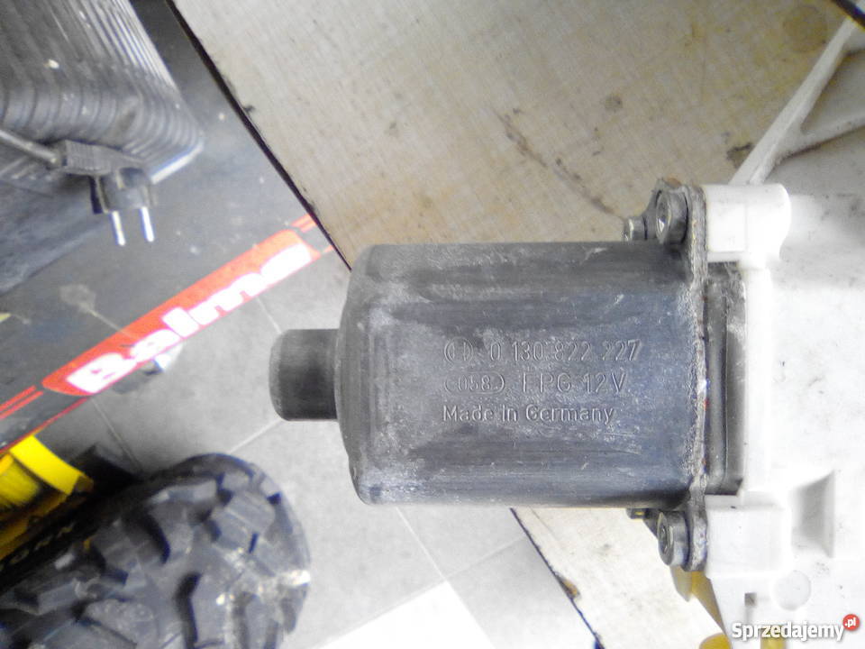 MECHANIZM OPUSZCZANIA SZYB BMW E87 5DRZWI PRAWY Lubzina