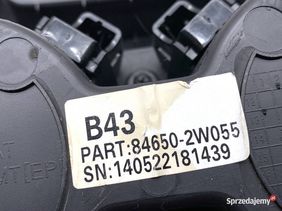 UCHWYT NA NAPOJE HYUNDAI SANTA FE III 846562W005 sprzedam