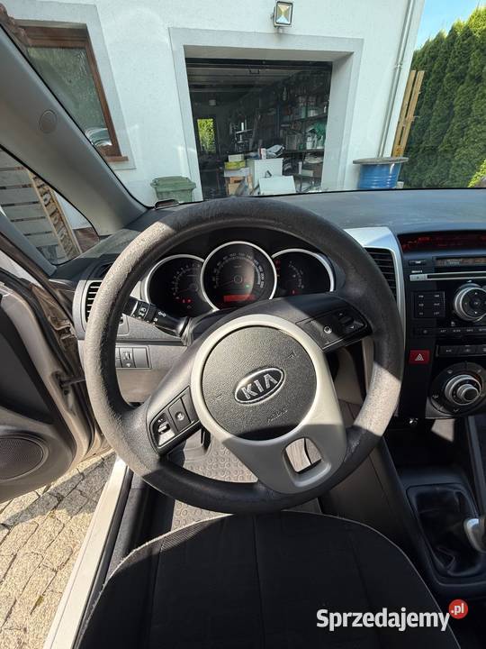 KIA Venga 16 benzyna 125 2011r przestronny nieuszkodzony