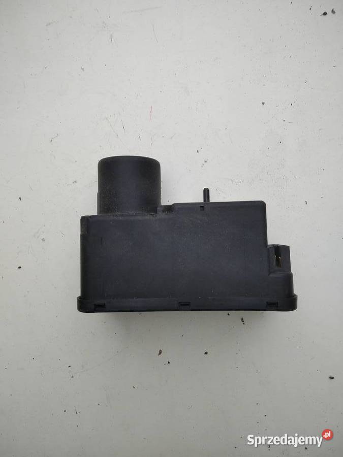 Pompka centralnego zamka VW passat b3 357962257 Części samochodowe Krośniewice sprzedam