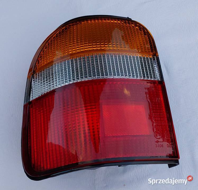 LAMPA TYŁ TYLNA LEWA KIA SPORTAGE I 0K01L51160A osobowe Lampy tylne Mielęcin
