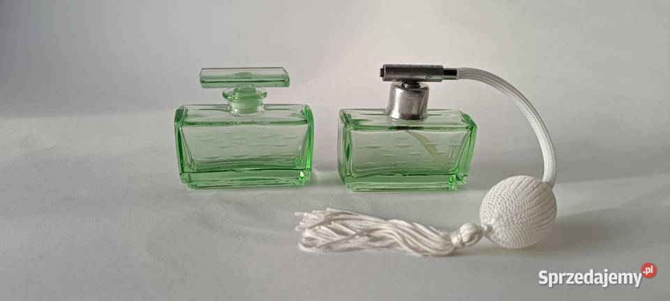 Komplet toaletowy 2 perfumerii z zielonego szkła