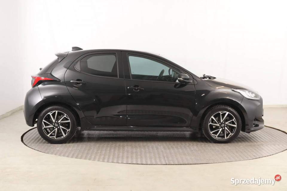 Toyota Yaris 15 VVTi Hybrid Zabrze