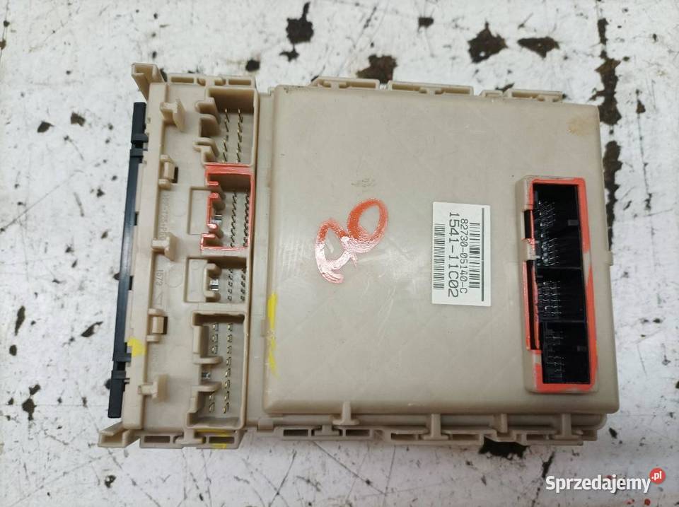 SKRZYNKA BEZPIECZNIKÓW 8273005140C 154111C02 20 sprzedam