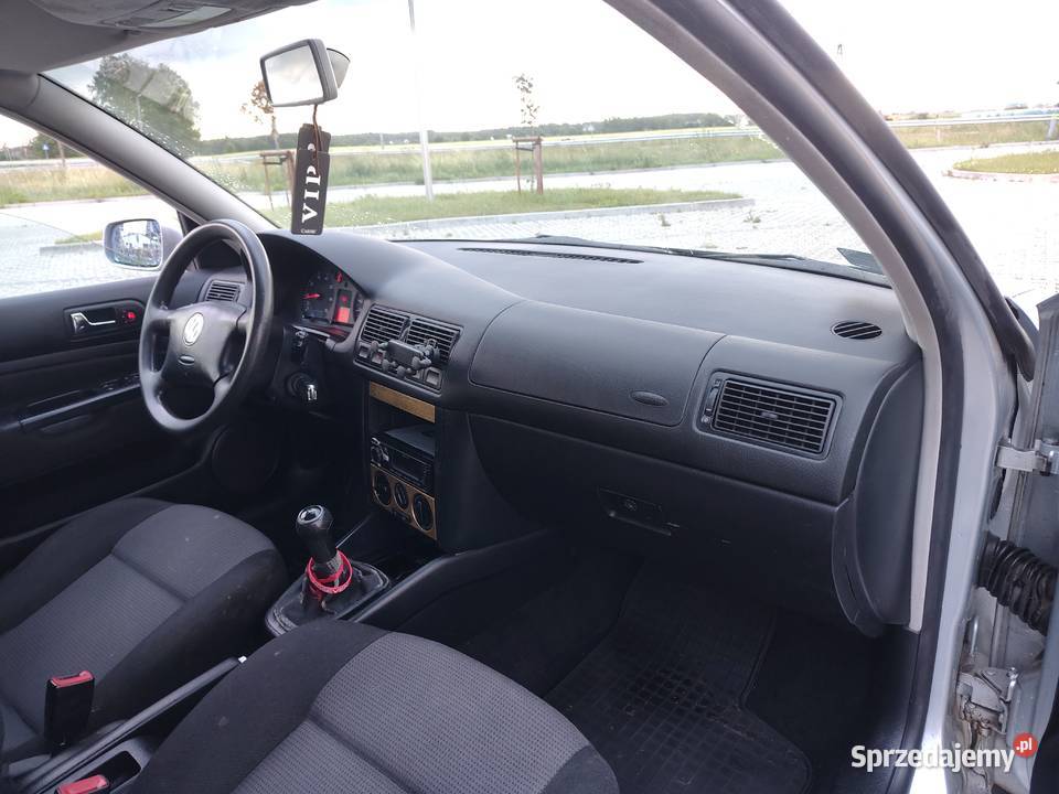 Volkswagen Golf IV Klima 4200 manualna