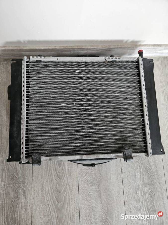 Oryginalna chłodnica wody Mercedes W124 26 Chłodnie wody podlaskie Łomża sprzedam