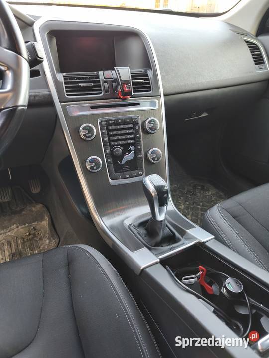 Volvo XC60 momentum 20 181 237 Gidle