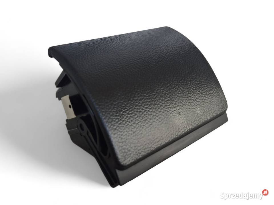 POPIELNICZKA TUNELU TYŁ AUDI A3 8L LEON I TOLEDO Działoszyce