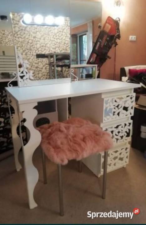 Stylowa toaletka biała lustrzana 3 szuflady